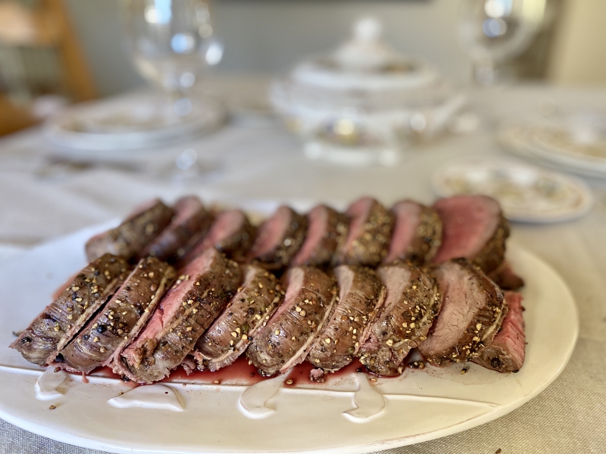 blog__beef-tenderloin-your-go-to-cut-for-the-holidays/Beef-Tenderloin-Cooked-Sliced-010_2020-11-11-223501.jpg