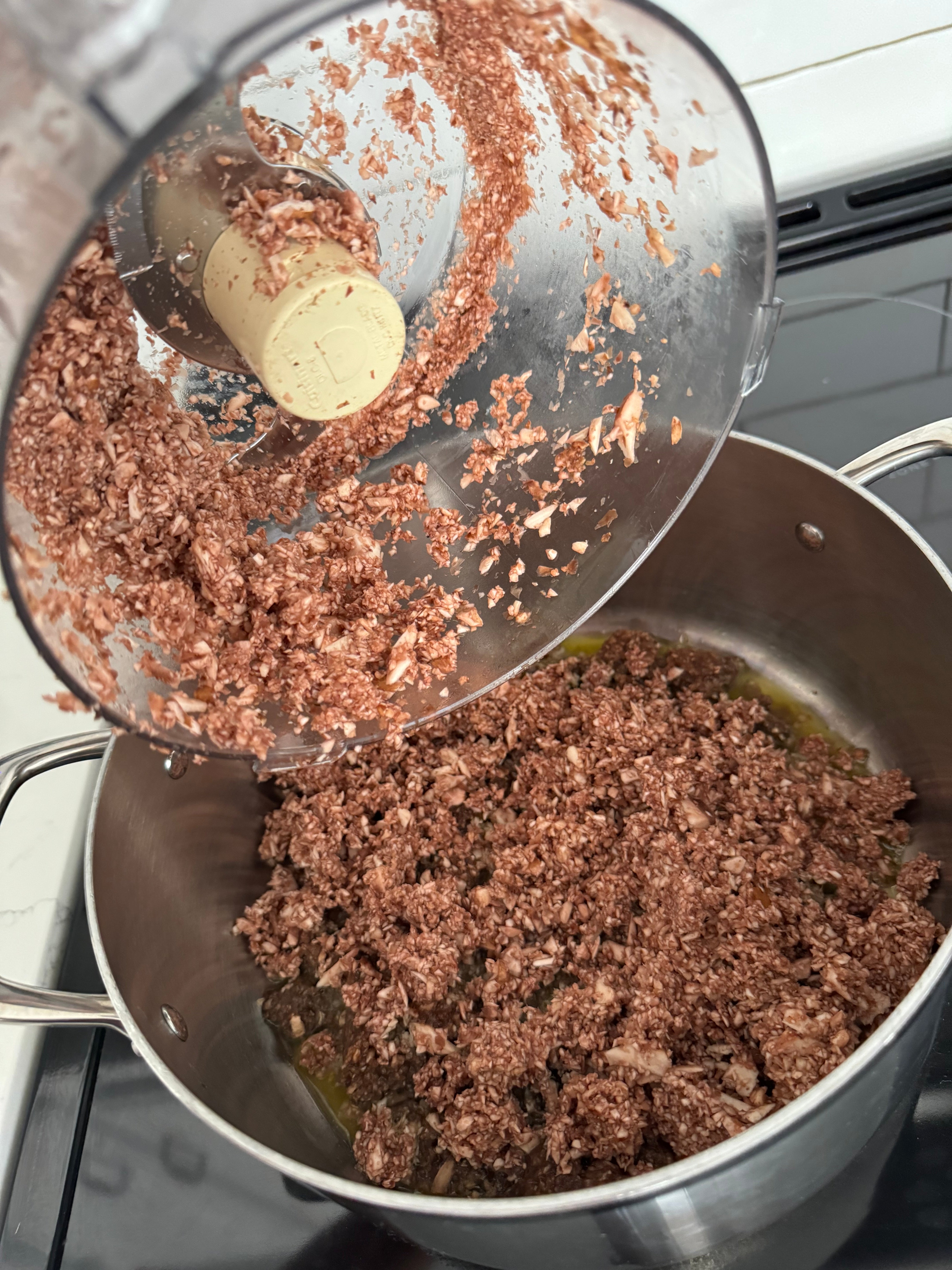 recipes__tenderloin-roast-beef-wellington/Beef_Wellington_Recipe_6.jpg
