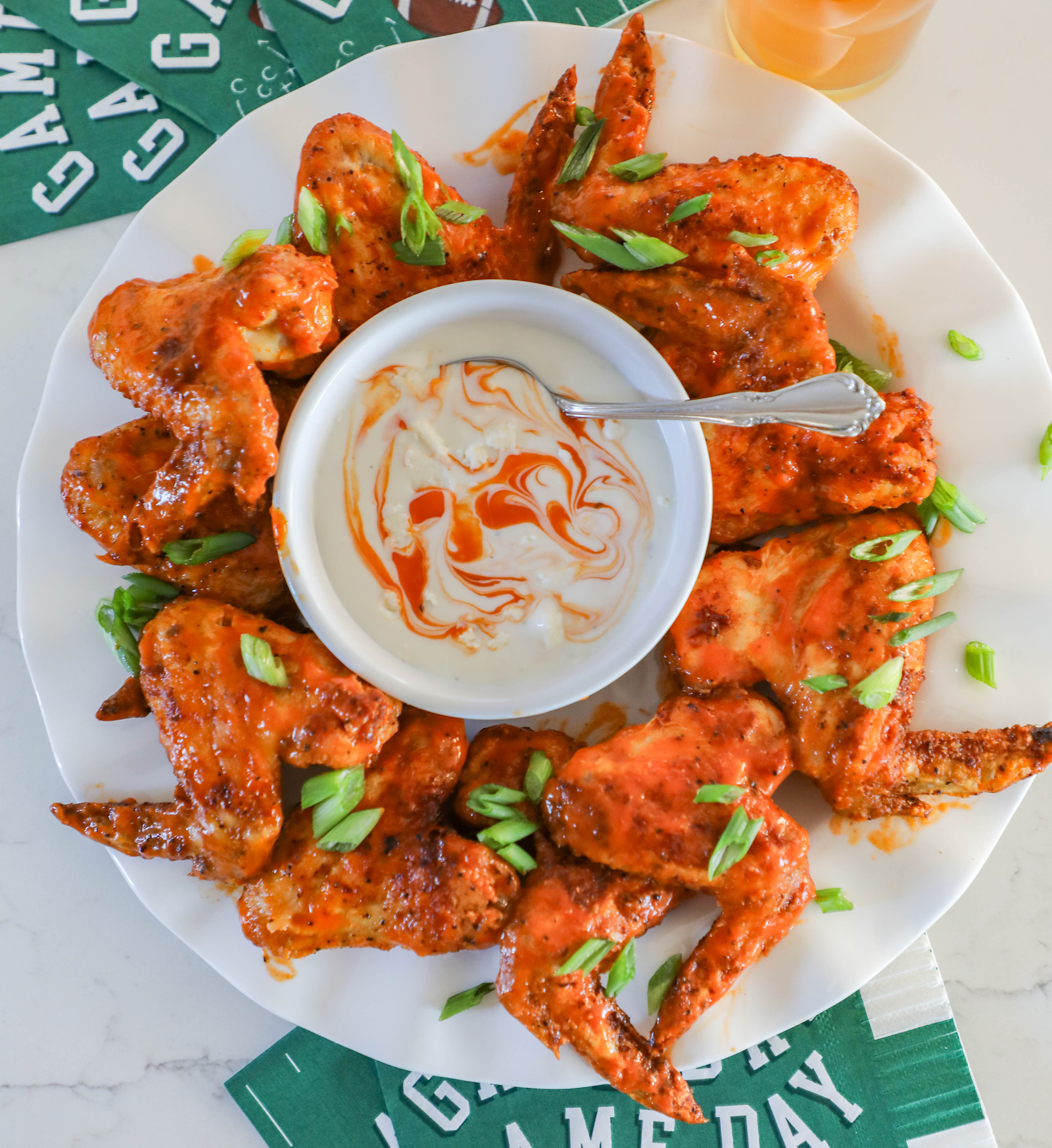 recipes__baked-buffalo-hot-wings/Big_Bluff_Chicken_Wings_2.png