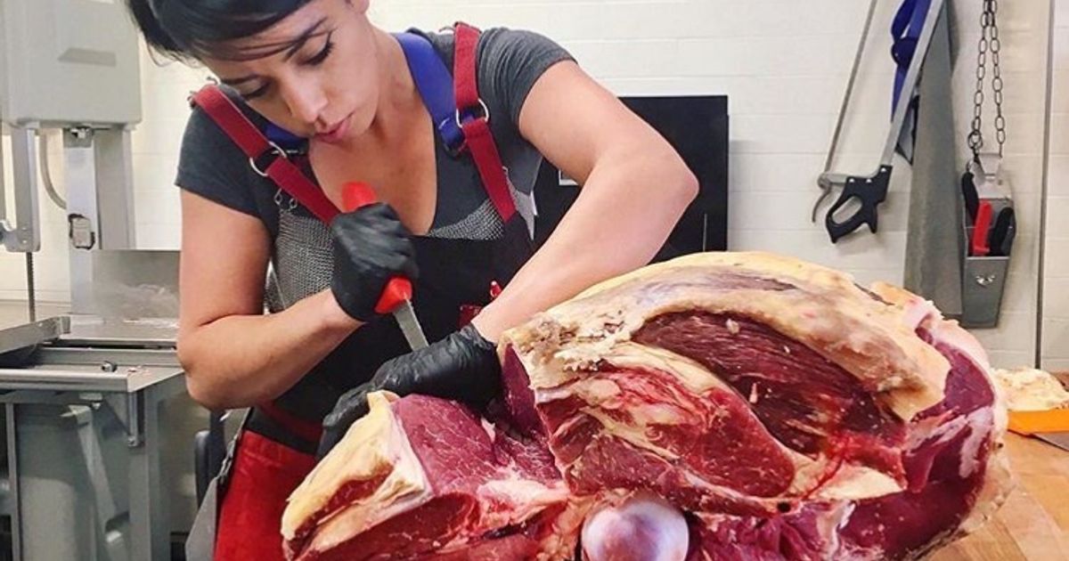 blog__a-cut-above-v-miller-meats/SCRVMILLERheadbutcher.jpg