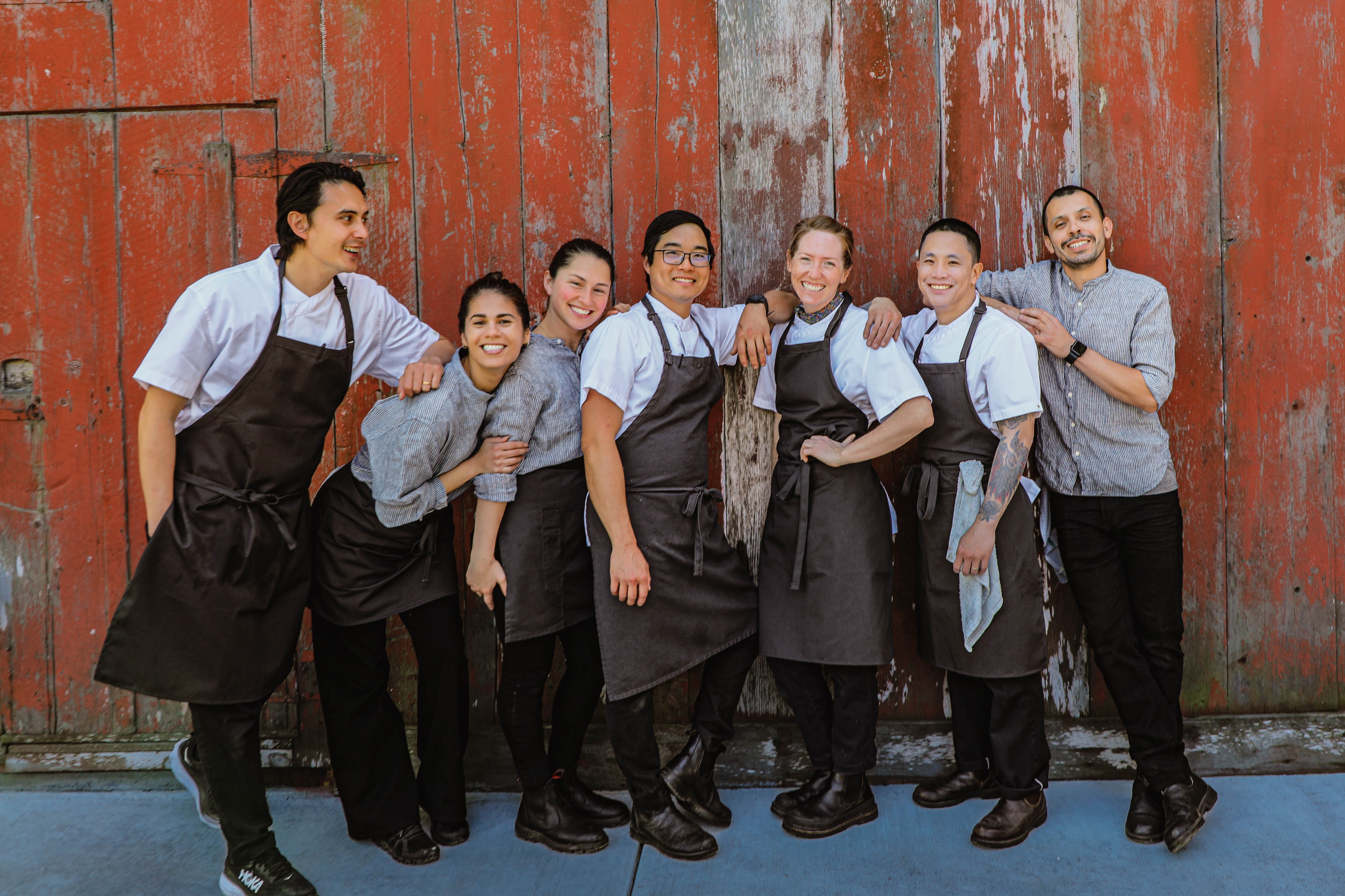 blog__spring-farm-dinner-2025-a-night-to-remember/sun_moon_studio_alan_hsu_sarah_cooper.jpg